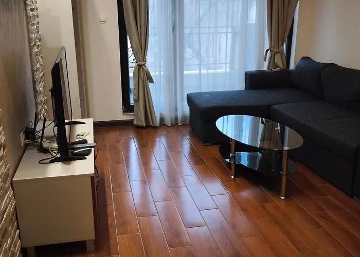 One Bedroom 4 - Restaurant Stadium *